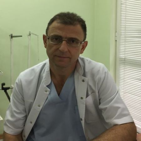 Лекари - уши, нос, гърло - Петров Христо Д-р